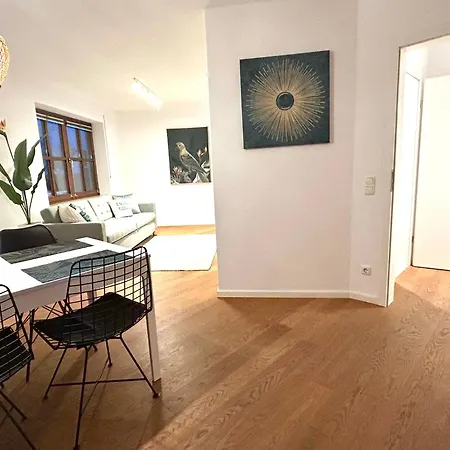 Apartman Perfekt Fuer 4! Kueche Netflix Nespresso Wlan Augsburg